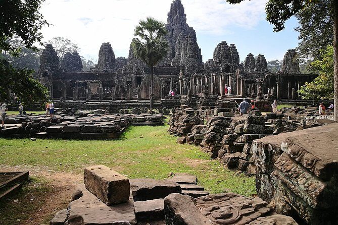 1-Day Amazing Angkor Wat Tour with Sunset & All Interesting Major Temples - Stop 2: Ta Prohm and the giant roots (the Hollywood moment)