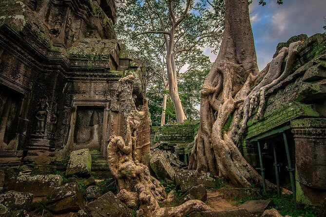 1-Day Amazing Angkor Wat Tour with Sunset & All Interesting Major Temples - Your temple day at a glance: 8 to 9 hours that move with purpose