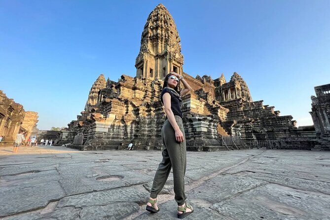 2-Day Angkor Wat Tour with Banteay Srei and Floating Village - Kampong Phluk on Tonle Sap: Floating Village, Boat Cost, and Season Reality