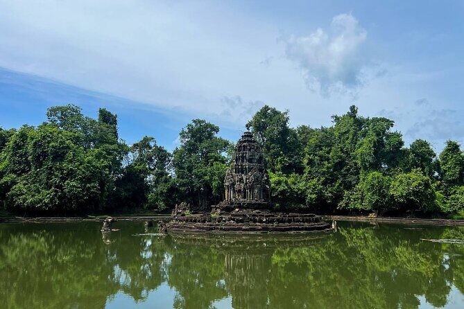 2-Day Angkor Wat Tour with Banteay Srei and Floating Village - Practical Tips to Make the Two Days Feel Easier
