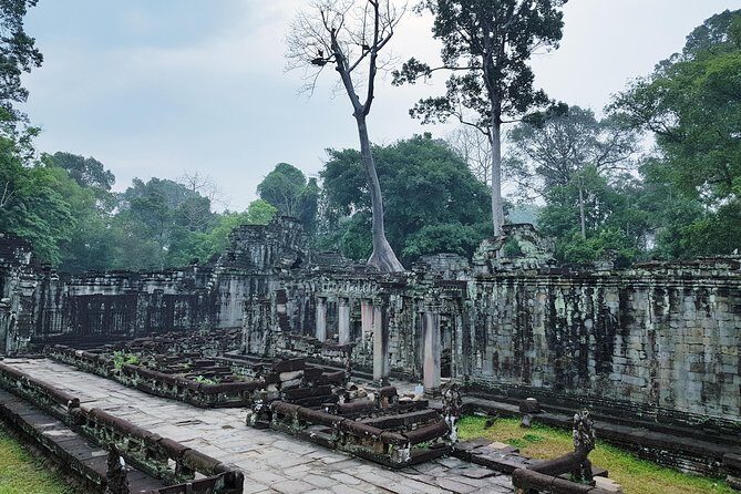 2 Day private tour: Small tour, Big tour, sunrise and sunset,floating village. - Comfort on the road: A/C car, cold towels, and why this tour’s setup works