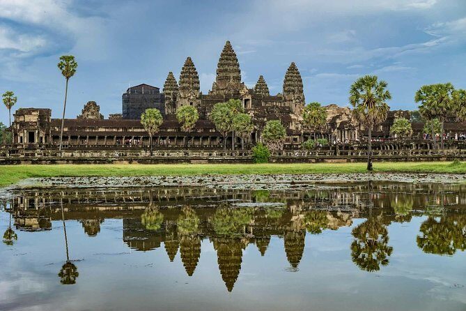 2 Days Discover Angkor Wat Complex and Cambodia's Villages Tours - Angkor Wat at dawn: the “must-see” temples, paced for real understanding