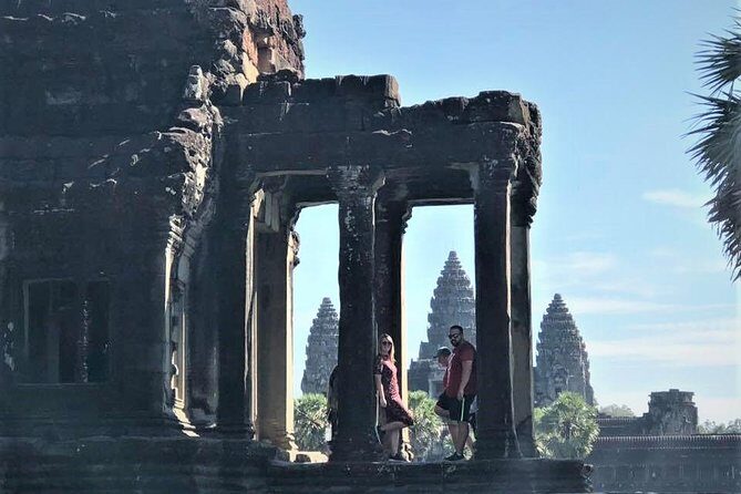 2 Days Exclusive Temple Highlights with Sunset and Sunrise Tour - Dress code and packing: so you don’t waste time at the gates