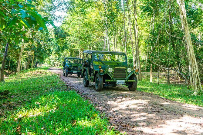 Angkor Jeep Tour Discovery - Inclusive Lunch - Riding the 1960s-Style Jeep Through Angkor’s Jungle