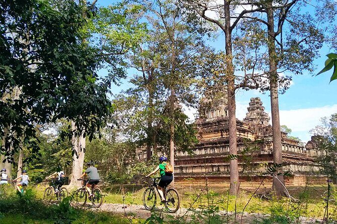 Angkor Sunrise Bike Tour - Breakfast & Lunch included - From Siem Reap pickup to the first pedals: starting at 4:45 a.m.