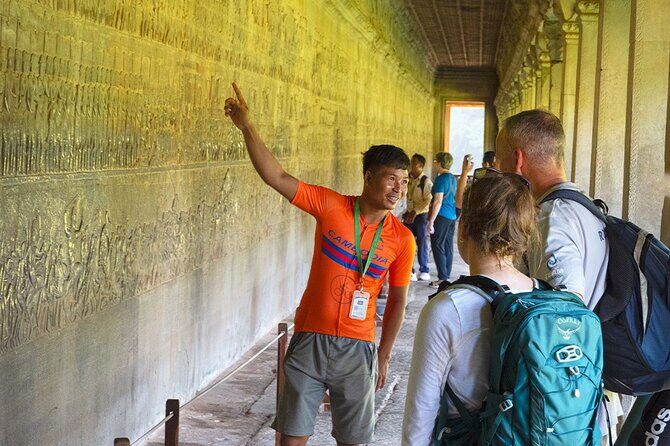 Angkor Sunrise Bike Tour - Breakfast & Lunch included - Ta Prohm by bike: the tree-canopy effect is real