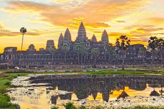 Angkor Sunrise Bike Tour - Breakfast & Lunch included - The breakfast picnic after Angkor Wat: fuel without killing the vibe