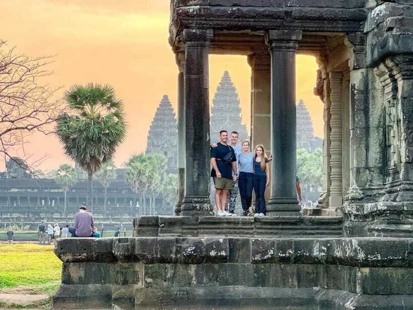 Angkor Wat 1 Day with Sunrise Combined tour with (Tuk Tuk) - Temples South of the Victory Way: Thommanon, Chau Say Tevoda, Ta Keo