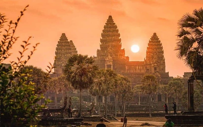 Angkor Wat: Full-Day Guided Sunset Tour - From hotel pickup to first temple: how the day is paced