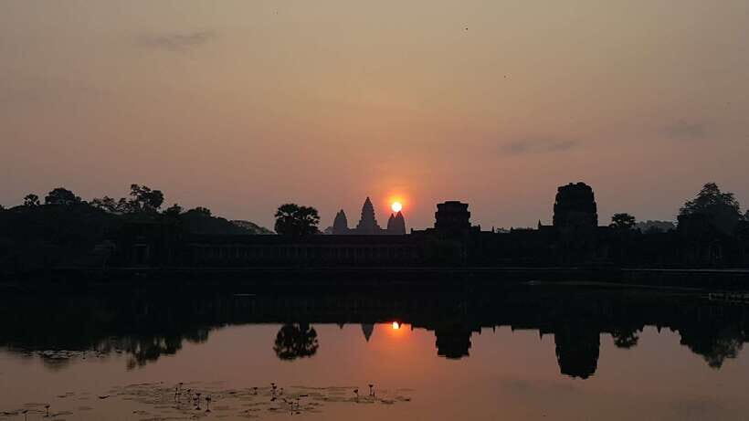 Angkor Wat Full-Day Private Tour with Sunset - Terrace of the Elephants and Leper King: Small Zones, Big Meaning
