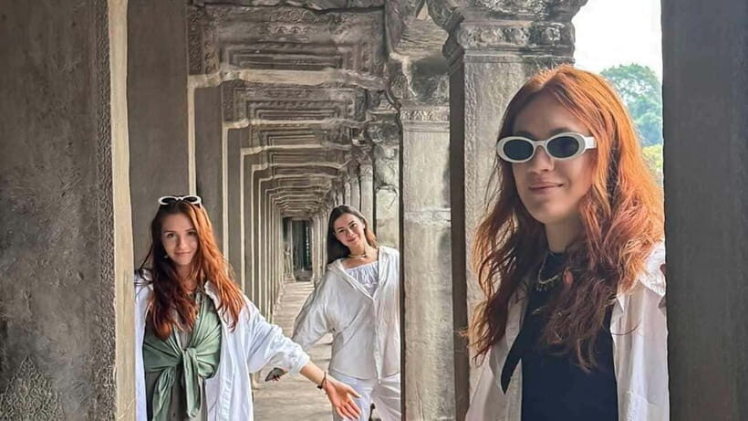 Angkor Wat: Highlights and Sunrise Guided Tour - Angkor Wat Inside: Galleries, Bas-Reliefs, and Staying Oriented