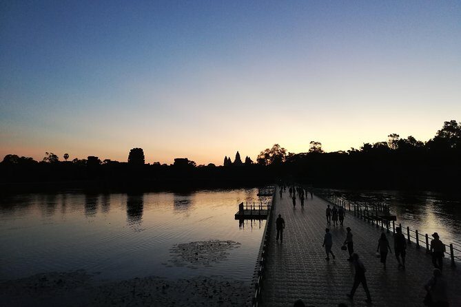 Angkor Wat Private Driver Tours to Angkor Wat Sunrise, Angkor Thom & Ta Prohm - Why the 5:00am Angkor Wat sunrise schedule is a smart move