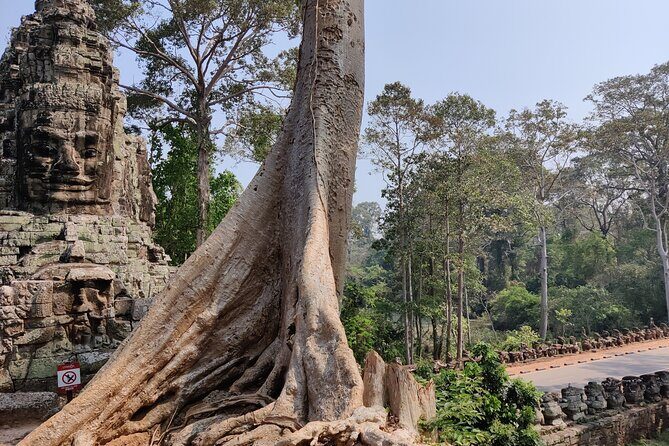 Angkor Wat Private Tuk-Tuk Tour (sunrise Option) & more - Stop 2: Bayon Temple’s faces and the story in the stone