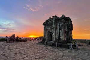 Angkor Wat Small Group Tour and Sunset with Lunch Included - The comfort details that change your whole day