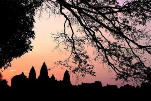 Angkor Wat Sunrise & 3 Main Temples with Breakfast – Small Group - Angkor Wat Sunrise: Why the Timing Changes Everything