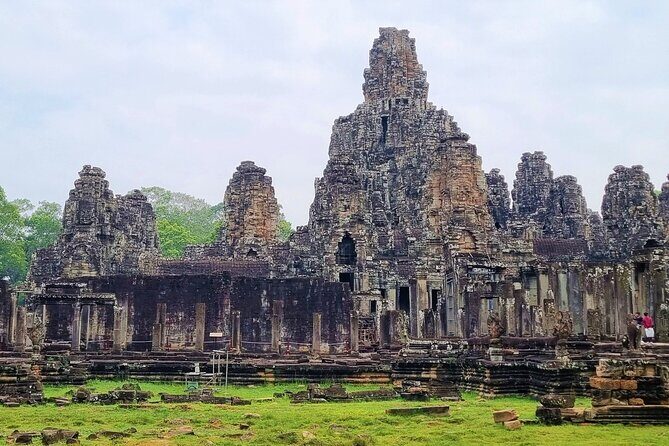 Angkor Wat Sunrise & All Highlight Angkor Temple Private Day Tour - Terrace of the Elephants: carving storytelling at close range