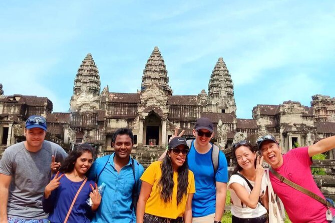 Angkor Wat Sunrise Private Tour by Tuk Tuk - Stop 3: Bayon Temple—faces, detail, and staying oriented