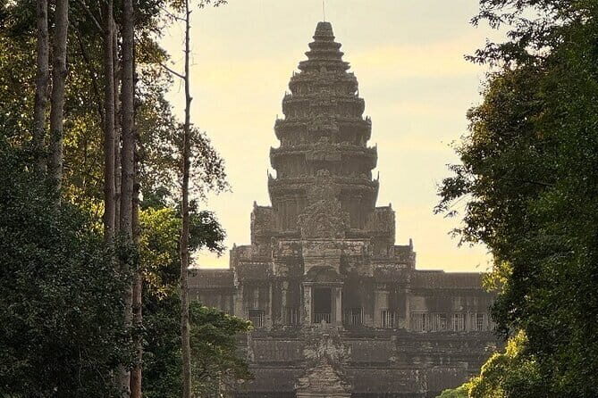 Angkor Wat Sunrise Small-Group 1-Day Tour from Siem Reap - Price and value: what $35 really means after you add the ticket