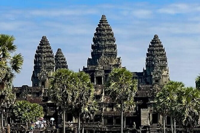 Angkor Wat Sunrise Small-Group 1-Day Tour from Siem Reap - Small-group pace (max 6) and the feel of a more personal day