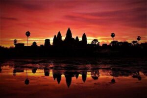 Angkor Wat Sunrise Tour - Pickup, AC vehicle, and the morning comfort details