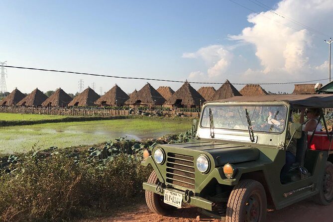 Authentic Cambodian Countryside Jeep Experience - The Sunset Moment: Drinks Included Over Golden Rice Fields