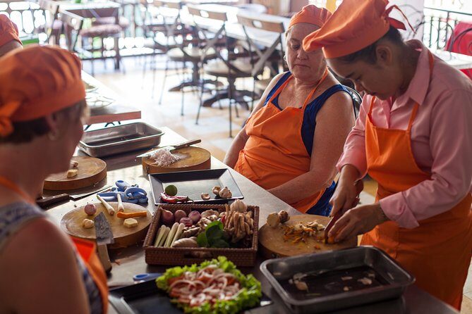 Award-Winning Cooking Class Experience with Professional Teacher - What to expect on the day: timing, pacing, and heat