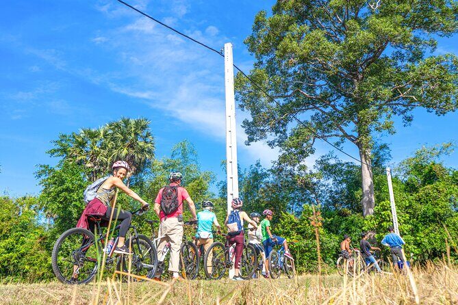 Cycle the Angkor Backroads with lunch / E-Bike or Tuk Tuk - Srah Srang lunch break: the pause that keeps the day enjoyable