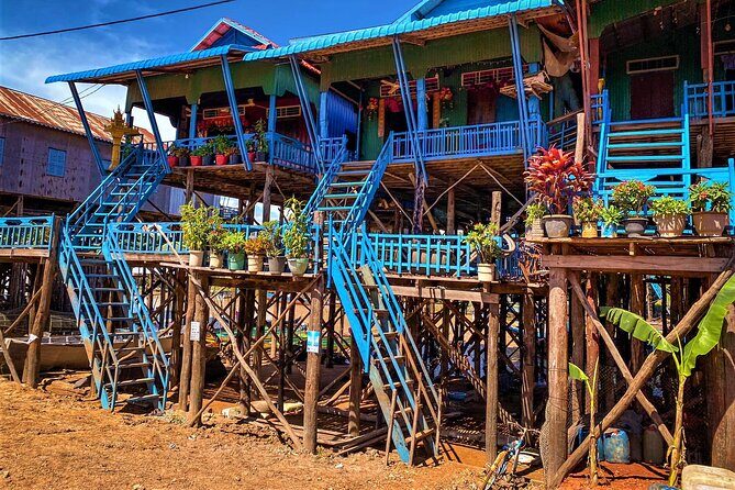 Floating Village-Mangrove Forest Private Tonle Sap Lake Boat Tour - Stop 4: Wat Bo Temple (about 30 minutes)