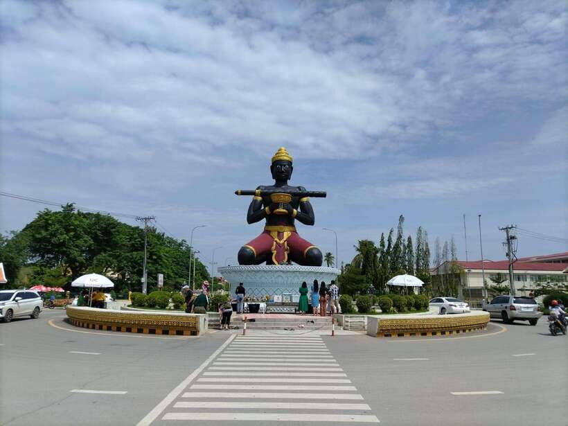From Siem Reap: Battambang Day Trip Return or to Phnom Penh - Key highlights worth planning for