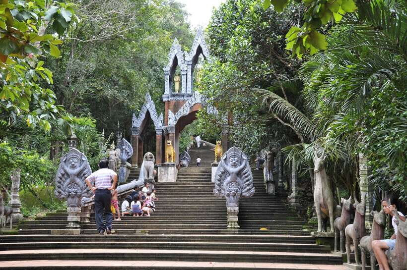 From Siem Reap: Small-Group Phnom Kulen Waterfall Day Tour - Seeing the River of a Thousand Lingas on the way in