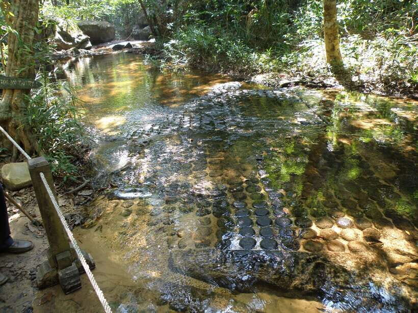 From Siem Reap: Small-Group Phnom Kulen Waterfall Day Tour - Hotel pickup and the ride with thoughtful navigation