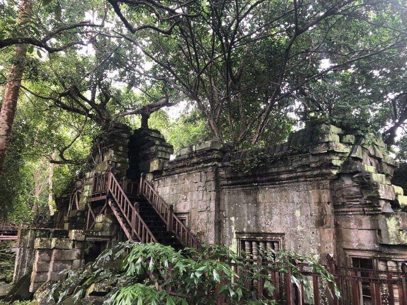 Full-Day Tour to Banteay Srey, Beng Melea & Kulen Mountain - Guide style, comfort perks, and the little wins that matter