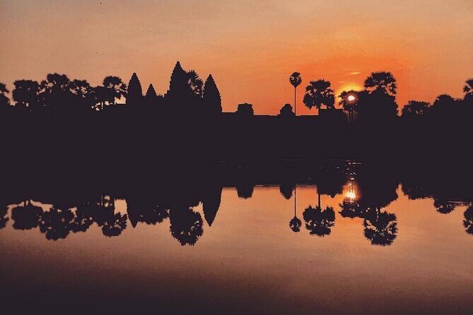 Golden Hours: Angkor wat sunrise photography tour with a pro! - Price and logistics: what $120 really buys you