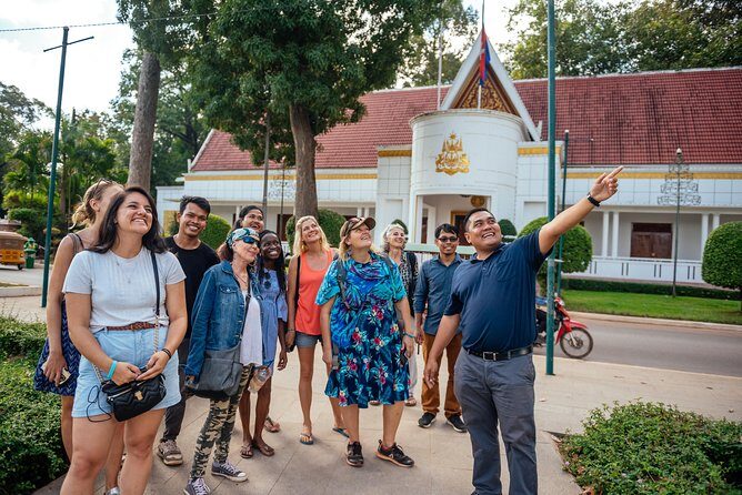 Highlights & Hidden Gems With Locals: Best of Siem Reap Private Tour - Preah Ang Chek Preah Ang Chom: A Temple Stop Focused on Luck and Happiness