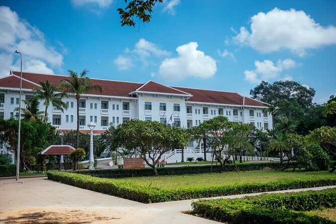 Highlights & Hidden Gems With Locals: Best of Siem Reap Private Tour - Wat Preah An Kau Saa and Wat Preah Enkosey Monastery: Quiet Stops With Real Community Touchpoints