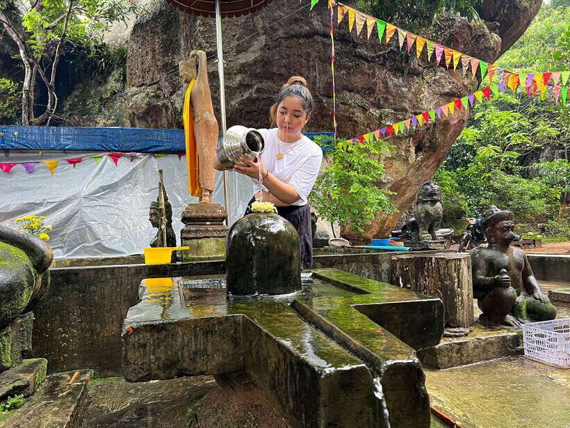 Kulen Mountain: Small-Group Tour and Picnic lunch - Up on Kulen: reclining Buddha, Poeng Ta Kho cliff photos, and the River of 1000 Lingas