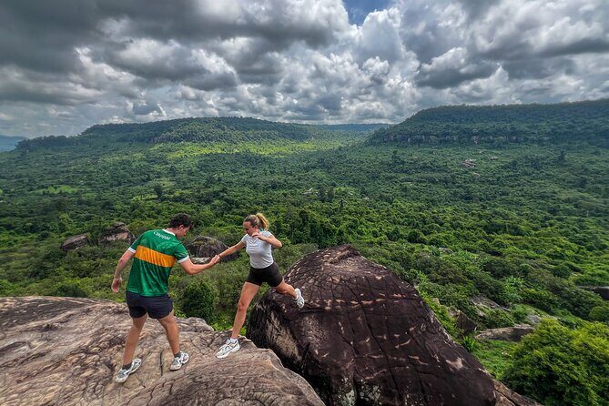 Kulen Mountain Tour with Picnic and Floating Village Sunset - Phnom Kulen and Kampong Phluk: Why this tour works