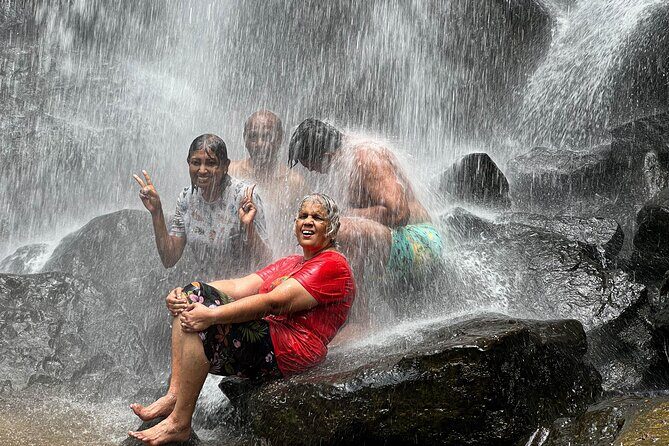 Kulen Mountain with Beng Mealea and Tonle Sap Small Group Tour - Srah Srang and Rice Paddy Morning: Start Like a Local