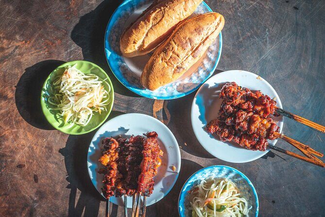 Old Siem Reap Sunset Food Tour by Tuk-tuk - Romchong Restaurant: made-to-order pancakes and a cocktail finish