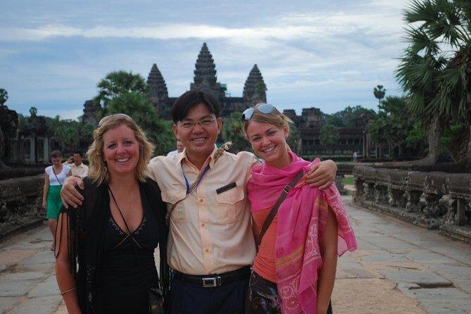 One day normal Angkor tour - Transport and timing: what “private vehicle” feels like in practice