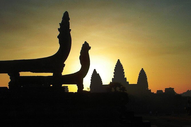 One Day tour with sunrise in car with A/C or Van & Guide. - Timing and itinerary flow: how to avoid feeling rushed