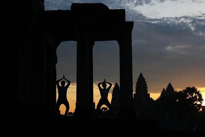 One Day tour with sunrise in car with A/C or Van & Guide. - Angkor Wat at sunrise: what to expect and how to enjoy the views