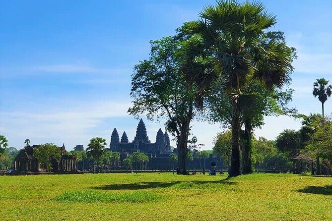 Private 2 Days Angkor Wat Sunrise and Discover all Major Temples - The guide and driver effect: English, route choices, and calm problem-solving