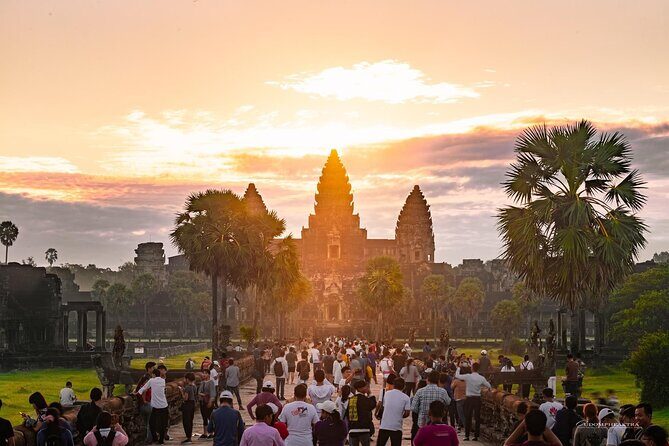 Private Angkor Sunrise Guided Tour - Second round at Angkor Wat: details without rushing