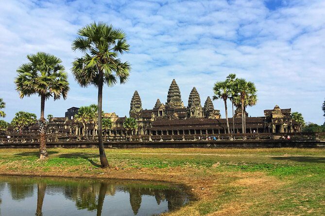 Private: Angkor Wat Full Day Guided Visit - A 7:30 am start you’ll feel in your bones