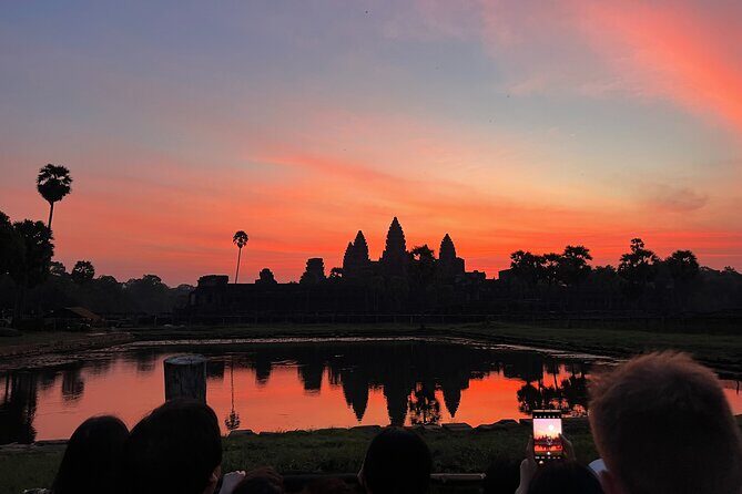 Private Angkor Wat Sunrise Tour with Lunch Included - Angkor Thom: the south gate with 54 gods and 54 asuras