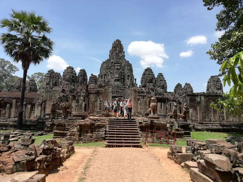 Private Angkor Wat Temple Tour - The comfort factor: heat, walking, and small-group pacing