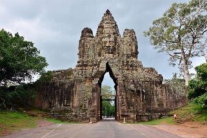 Private Angkor Wat Tour from Siem Reap - Getting to the Angkor sites: the comfort factor