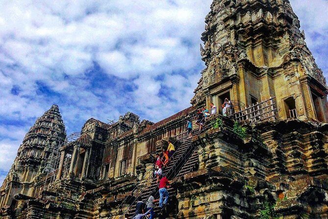 Private Guided Tours-Sunrise Angkor Wat, Ta Prohm, Bayon and more - Stop 4: Terrace of the Elephants