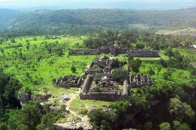 Private Preah Vihear and 2 Temples Guided Tour - Comfort on a Full-Day Route: AC, Cold Towels, and a 6:00am Start